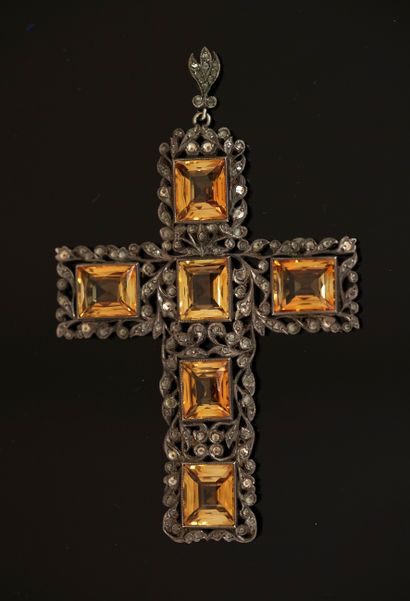 CROSS in silver min 800/°° openwork with...