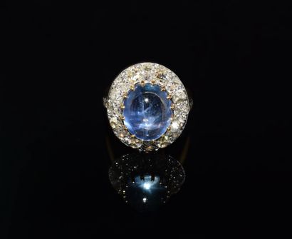 18K (750/°°) yellow gold RING, set with a...