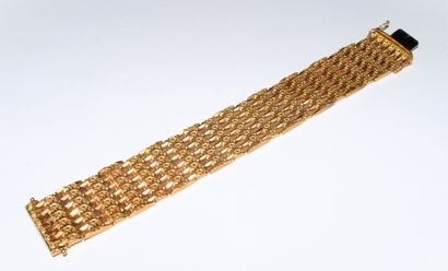 18K (750/°°) yellow gold BELT BRACELET, numbered...
