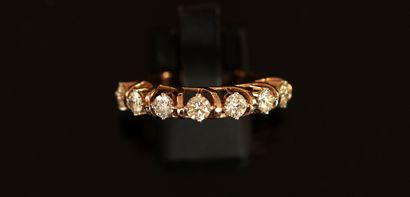 Line ring in 14k (585/°°) pink gold set with...