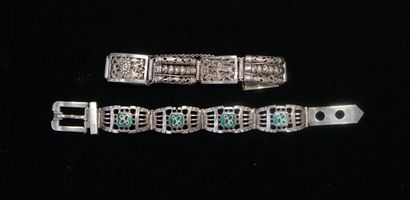ENSEMBLE en argent min 800/°° et 925/°° comprenant...
