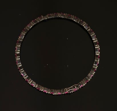 BRACELET en argent patiné noir 925/°°, jonc...