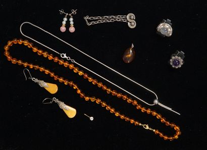 ENSEMBLE en argent 925/°° et 800/°° comprenant...