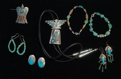 ENSEMBLE de bijoux Amérique du Nord et du...