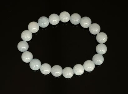 BRACELET de perles rondes d'aigue-marine...