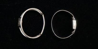 ENSEMBLE en argent min 800/°° comprenant...