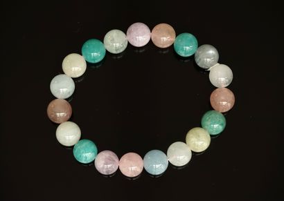 BRACELET composé de boules d'amazonite, aigue-marine...