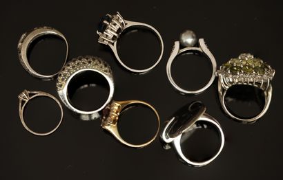ENSEMBLE en argent min 800/°° et 925/°° comprenant...