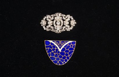 BROCHE de style Art Déco en argent min 800/°°...