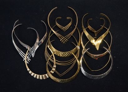 FANTAISIE - LOT de 12 COLLIERS TORQUE en...