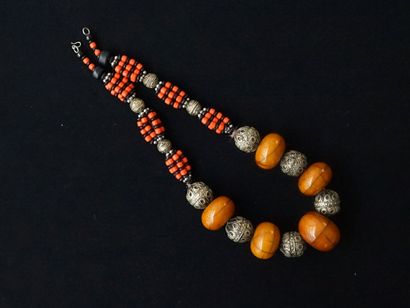 LONG COLLIER 