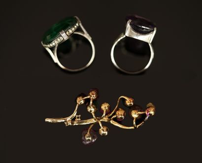 ENSEMBLE en argent min 800/°° comprenant...