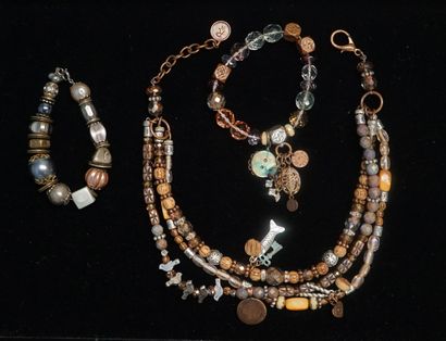 REMINISCENCE - ENSEMBLE comprenant 1 COLLIER...