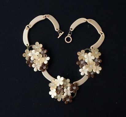 COLLIER vintage en résine ou lucite dans...
