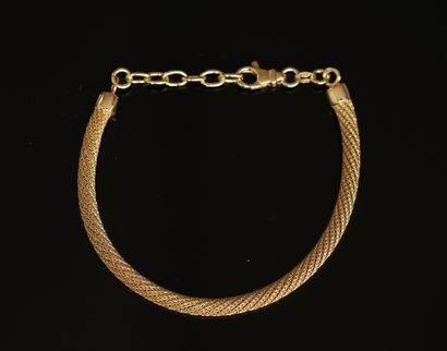 BRACELET en argent doré 925/°° souple à mailles...
