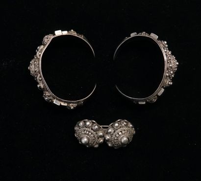 ENSEMBLE en argent 950/°° comprenant 2 BRACELETS...