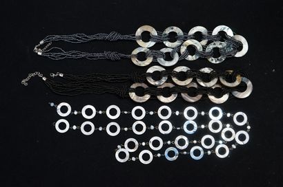 FANTAISIE - ENSEMBLE en perles de rocaille,...