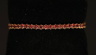 BRACELET ligne en argent doré 925/°° serti...