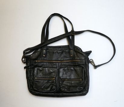 SAC BESACE en cuir noir, poches intérieures,...