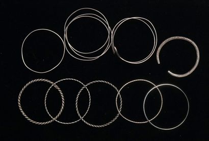 ENSEMBLE en argent min 800/°° et 925/°° comprenant...