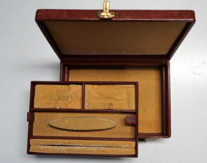KIRBY BEARD & Co, Paris - COFFRET A BIJOUX...