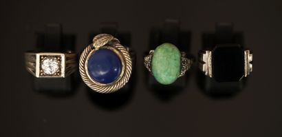ENSEMBLE en argent min 800/°° comprenant...