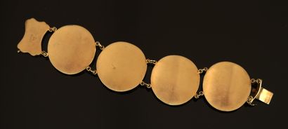 BRACELET en argent doré (vermeil) min 800/°°...