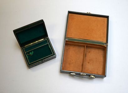 ENSEMBLE composé d'1 COFFRET à bijoux avec...