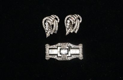 ENSEMBLE en argent min 800/°° comprenant...