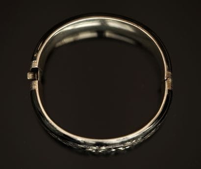 BRACELET jonc rigide ancien, ouvrant, en...