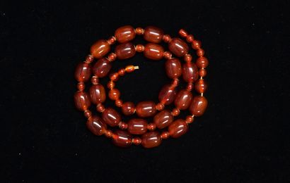 SAUTOIR de perles rondes et ovales de composite...