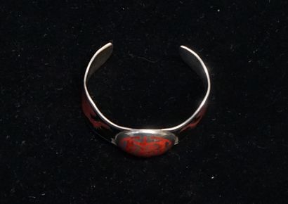 BRACELET rigide ouvert mouvementé en argent...