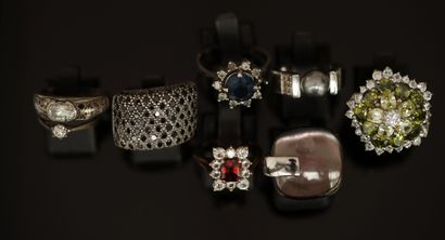 ENSEMBLE en argent min 800/°° et 925/°° comprenant...