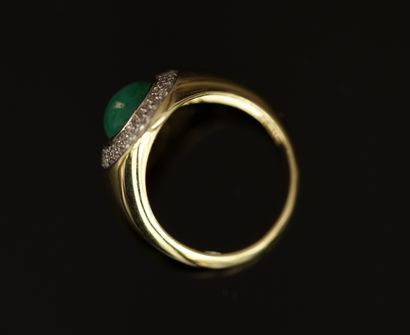 BAGUE en argent doré 925/°° centrée d'une...