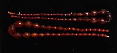 ENSEMBLE de 2 COLLIERS d'ogives synthétiques...