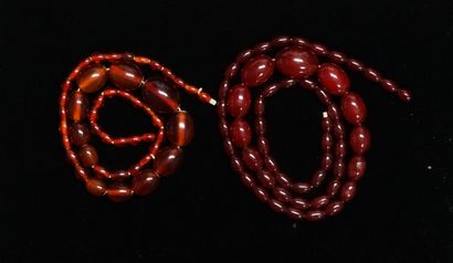ENSEMBLE de 2 COLLIERS d'ogives synthétiques...