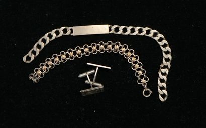 ENSEMBLE en argent min 800/°° comprenant...