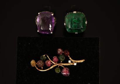 ENSEMBLE en argent min 800/°° comprenant...