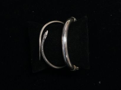 ENSEMBLE en argent min 800/°° et 925/°° comprenant...