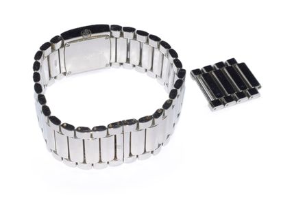BAUME & MERCIER - MONTRE modèle CATWALK,...