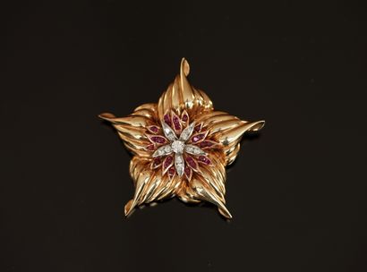 CARTIER - CORSAGE CLIP in 14K (585°/°°) yellow...