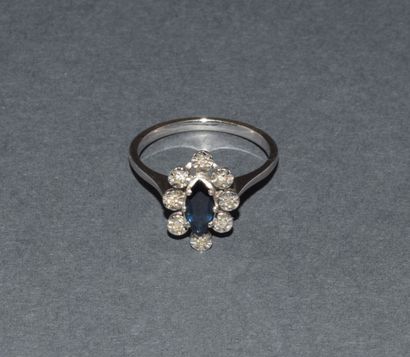 MARQUISE RING in 18K (750/°°) white gold,...