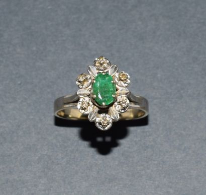 MARQUISE RING in 18K (750/°°) white gold,...