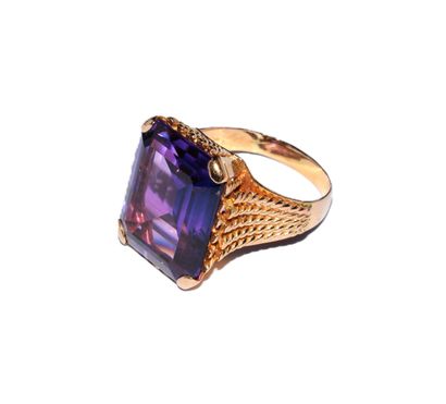 BAGUE COCKTAIL or jaune 18K 750°/°° ornée...