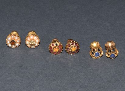 ENSEMBLE de 3 PAIRES DE CLOUS D’OREILLES...