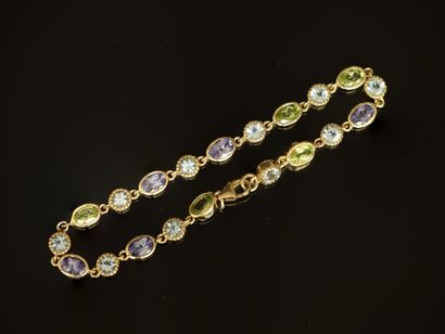 BRACELET ligne en argent doré 925/°° serti...