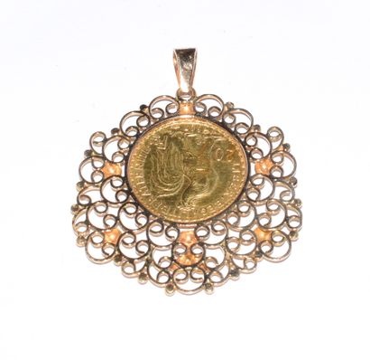 PENDENTIF en or jaune 18K 750°/°° orné d’une...