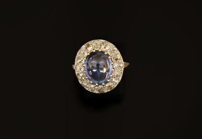 RING in 18K (750/°°) yellow gold, set with...