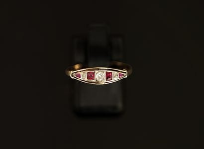 RING in 18K (750/°°) yellow gold and platinum...