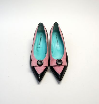 JEAN-CLAUDE MONDERER - Pair of black leather...